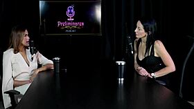 O cliente só quer ver masturbação, passou um perrengue na Europa. Tem um que ela casaria, gosta de sexo anal, oops misspoke - Vitoria Vonteese sheer red.