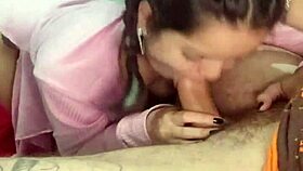 Teen White Moon ger djuphalssug och cowgirl creampie 😈