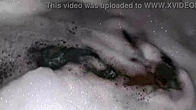 Who wants to join me for a relaxing jacuzzi jerk with foamy cock? 😏