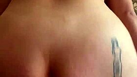 I luv suckin her cock an ridin that nice dick, gettin all the cum on my face!