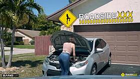 Slay Kay fucks in her boyfriend's backyard to fix her car 😏