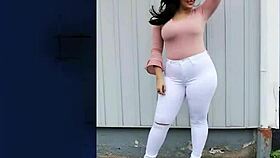 huge boobs on sexy bbw girls tempting you