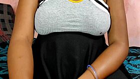 Amateur Roleplay: Horny Indian Babe Bangs Neighbor