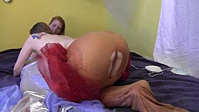 lesbian massage with toys leads to orgasm 😍