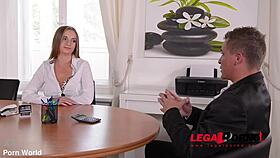 suzie suns boobs sway 😍