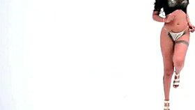 Laura Athens ดีว่านมโต