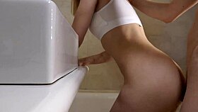 my girlfriend's first hard anal assfucking with big cock 😩🍑