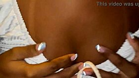 Did I Convince the Neighbor to Show Her Ass on the Street?