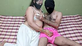 indian desi aunty gets amateur sex in homemade video 😏