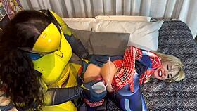 Wolverine and Mulher Aranha: No Limits for Wild Action