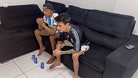 não resisti e meti no cu dele