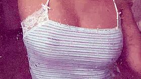 Ázijský blowjob s veľkými cicmi a hračkami