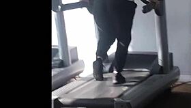 I admire the big booty girl on the treadmill at the gym.
