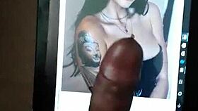 Tribute cumshot for sexy fati vazquez 😈