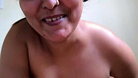 I'm overwhelmed by this chubby Asian beauty sucking big cock for cum in mouth