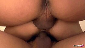 Yo, adolescente giapponese 18+ prende anale e DP creampie in selvaggio threesome JAV incensurato