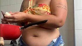 Watch Me Flash My Pussy On Live?