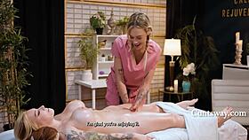 Sténala jsem hlasitěji než hudba ve spa během líbání prdele?