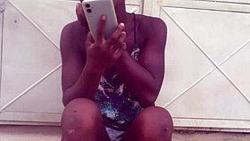 Hey, crazybitch keeps twerking until she goes naked