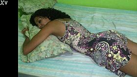 Dráždím svého manžela Jade v těsné spodní prádle