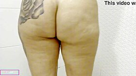 My slutty neighbor almost died trying to give the ass! Latina brunette in big pussy orgasm.