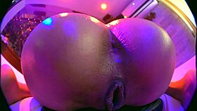 日本人無修正クリップがホットな継娘をクローズアップPOVアクションでショー