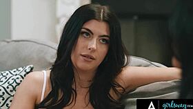 gal ritchie sabotages jennifer whites house selling attempts