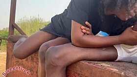 Nigerian girl gives mind-blowing blowjob!