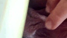 I flash my pau de pascoa for an exhibitionist orgasm close-up