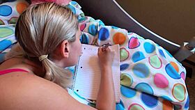 Stepdaughter tempts stepfather into a risky creampie