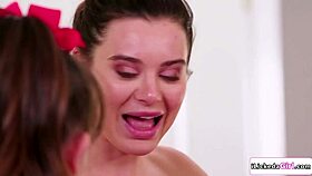 cheerleader licked by her squad members