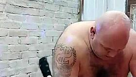 Muscular bodybuilder fills young girl's belly with milk in sexy encounter