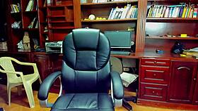 The amateur secretary from Hungary and Asia masturbates anally. In the public office in USA.