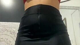 Professorinha putinha showin everything and dick flashin masturbatin exhibitionist solo