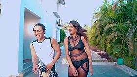 Romantic couple enjoys honeymoon sex in public 😍