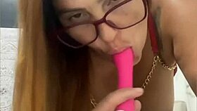 Professorinha putinha showin everything and dick flashin masturbatin exhibitionist solo