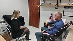 caught stealing, she offers her ass to the guy who fills it with cum - vagninho and luna oliveira