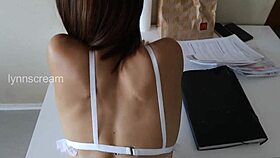 我勾搭闺蜜书呆男友她不在时内射我屁眼 ft nicord😈