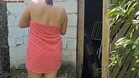 Chuveiro não funciona! Help me, married woman begs farmhand in just a towel. She pays with raw sex.
