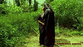 i fucked that mature babe with my big black dick in the bush