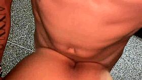 me follo el coño de mi amiga por primera vez en su casa