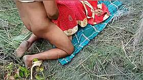 Bangla bhabhi gets fucked outdoors in missionary