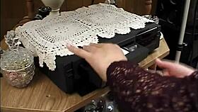 barefoot pregnant wife gets her pussy eaten