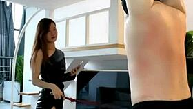 I’m obsessed with Chinese Mistress Yihuan’s fierce femdom whipping