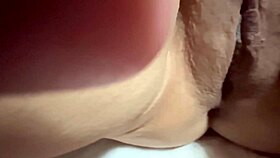 Amateur Pink Pussy Explores Sex 89 Days After Virginity