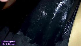 濃紺競泳水着にローションぬるぬる