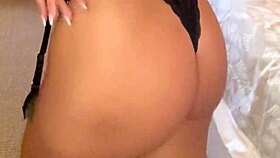 Pretty And Raw Brunette Hottie Molly Volk