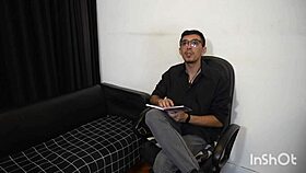 Tiffany Montavani in therapy session with psychologist who performs fisting.