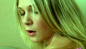 blonde eliana fingers her pussy solo 😍