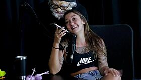 Safada Does A Sensual Stripper Show, Revealing Her Peitos And Talking About Transsexuals And Virginity